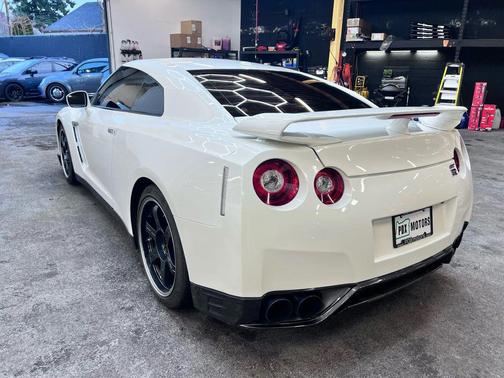 2015 Nissan GT-R Premium