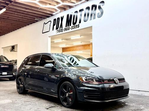 2016 Volkswagen Golf GTI 2.0T SE 4-Door