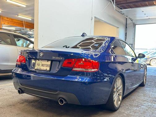 2009 BMW 335 335i Coupe 2D