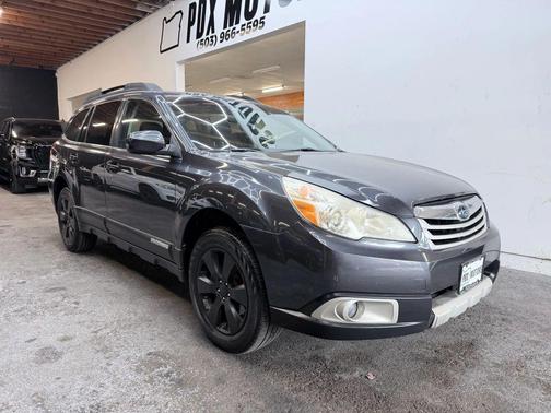 2011 Subaru Outback 3.6 R Limited