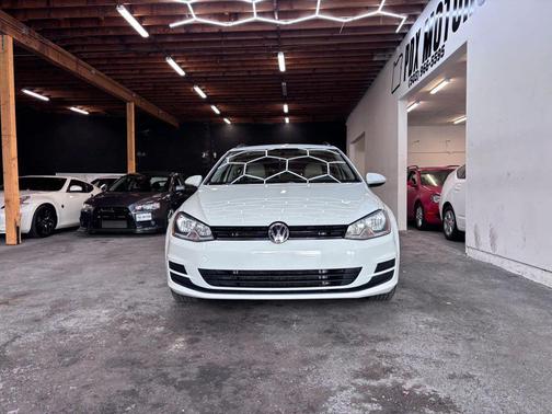 Pure White 2015 Volkswagen Golf SportWagen TDI S 4-Door