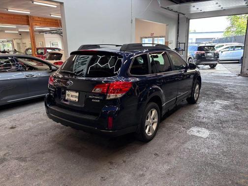 Deep Indigo Pearl 2013 Subaru Outback 2.5i Premium
