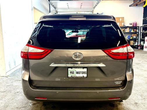 2015 Toyota Sienna Limited