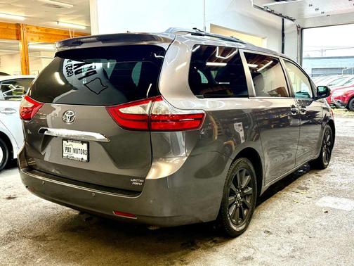 2015 Toyota Sienna Limited