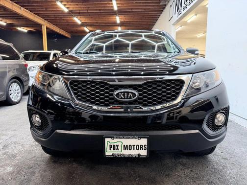 2011 Kia Sorento LX
