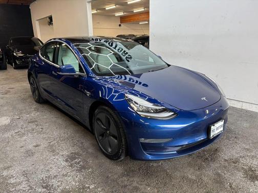 Deep Blue Metallic 2020 Tesla Model 3 Long Range