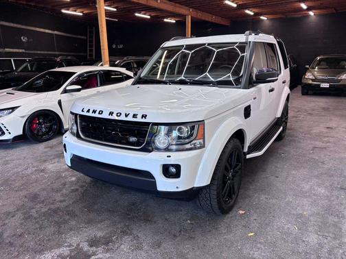 White 2016 Land Rover LR4 Base