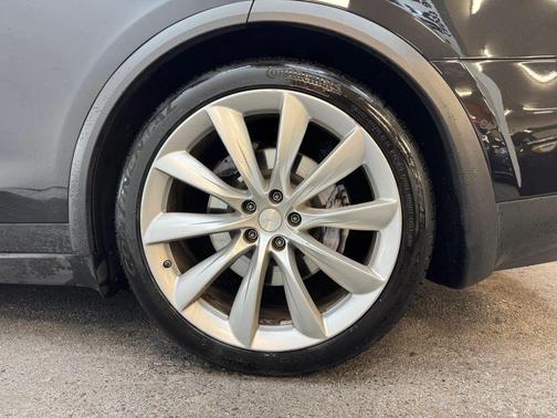 2016 Tesla Model X 90D