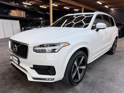 2019 Volvo XC90 T5 R-Design