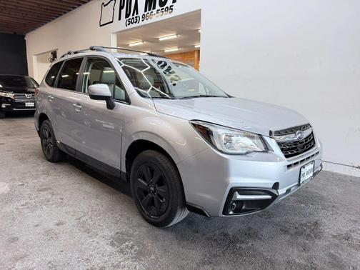 Ice Silver Metallic 2017 Subaru Forester 2.5i Premium