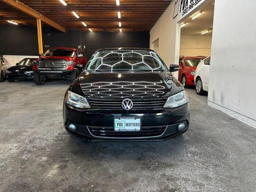 Black Uni 2012 Volkswagen Jetta TDI