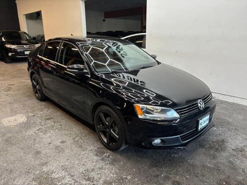 Black Uni 2012 Volkswagen Jetta TDI