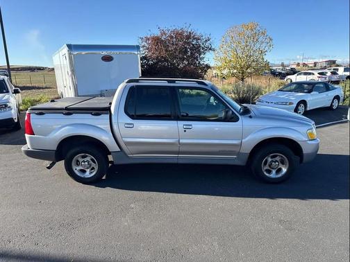 2002 Ford Explorer Sport Trac Base