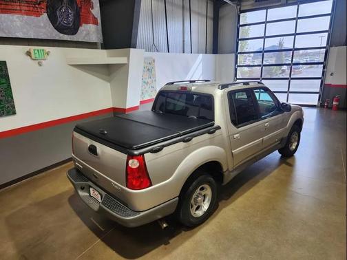 2002 Ford Explorer Sport Trac Base