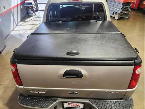 2002 Ford Explorer Sport Trac Base