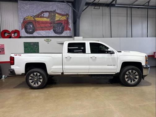 White 2019 Chevrolet Silverado 2500 LT