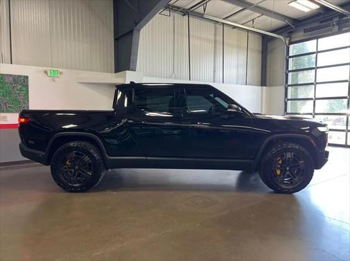 2022 Rivian R1T Adventure