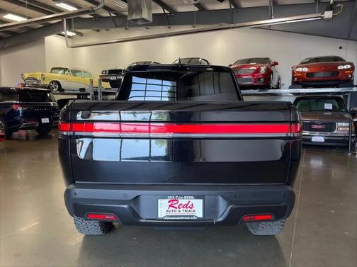 2022 Rivian R1T Adventure