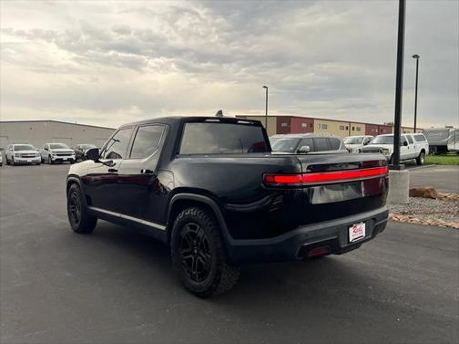2022 Rivian R1T Adventure