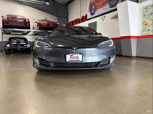 2016 Tesla Model S 90D