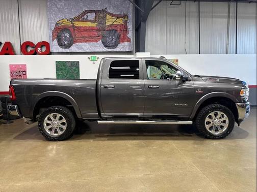 2021 RAM 2500 Laramie Crew Cab 4x4 6'4' Box