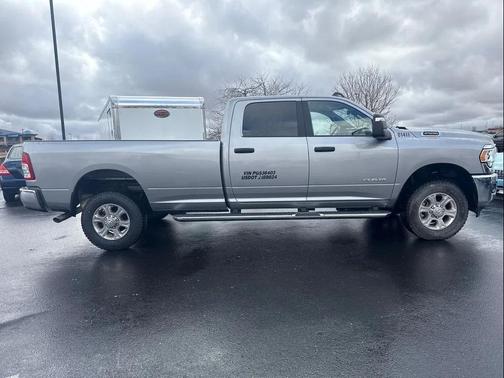 2023 RAM 2500 Big Horn Crew Cab 4x4 8' Box