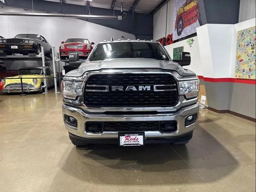 2023 RAM 2500 Big Horn Crew Cab 4x4 8' Box
