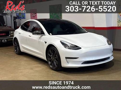 Pearl White Multi-Coat 2020 Tesla Model 3 Performance