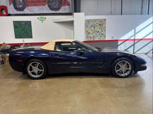 2000 Chevrolet Corvette Base