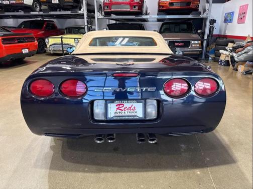 2000 Chevrolet Corvette Base