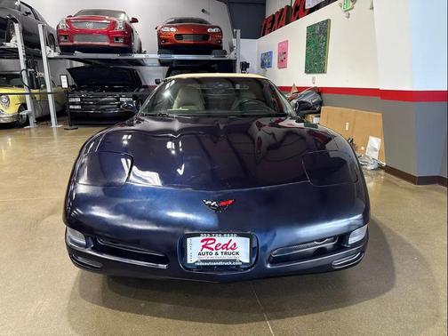 2000 Chevrolet Corvette Base