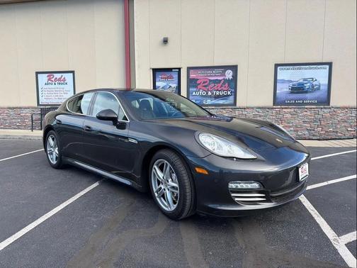 2013 Porsche Panamera 4S