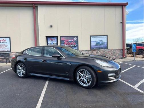 2013 Porsche Panamera 4S