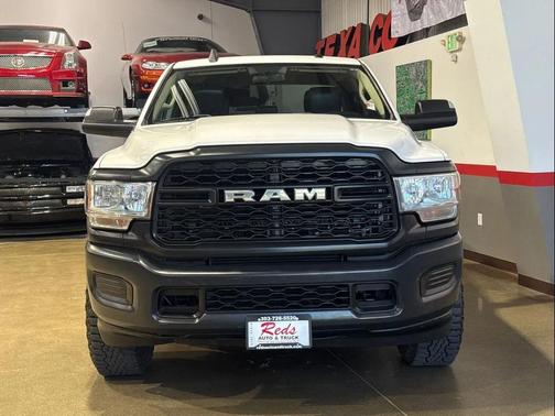 Bright White Clearcoat 2019 RAM 2500 Tradesman Crew Cab 4x4 6'4' Box