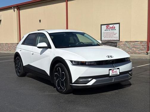 Atlas White 2024 Hyundai IONIQ 5 SE