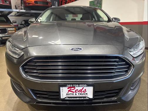 2016 Ford Fusion Hybrid SE