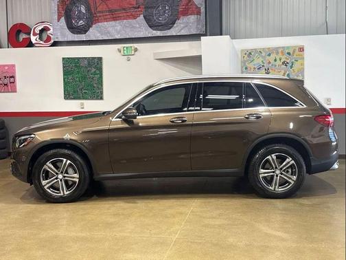 Brown 2017 Mercedes-Benz GLC 300 4MATIC