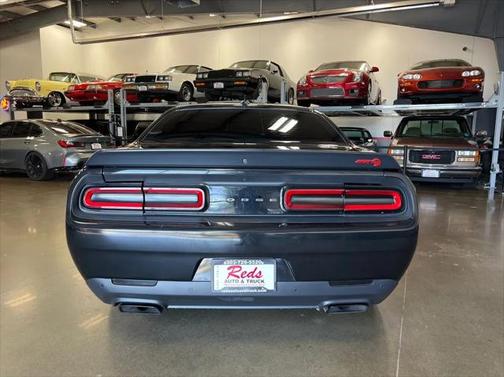 2015 Dodge Challenger SRT Hellcat