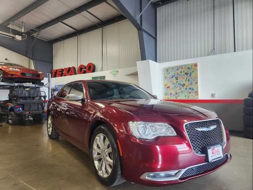 2015 Chrysler 300C Platinum
