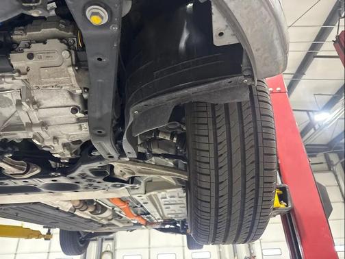 Gray 2023 Kia Niro LX