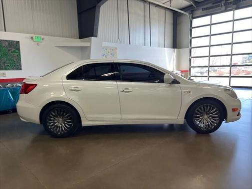 2012 Suzuki Kizashi SE