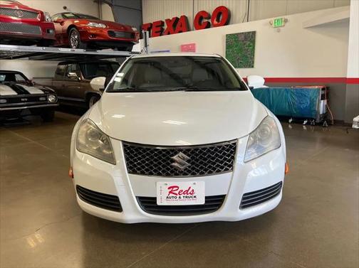 2012 Suzuki Kizashi SE