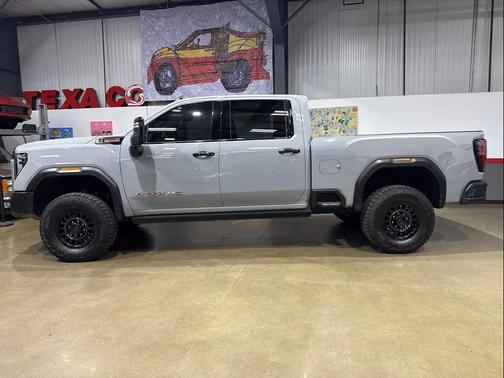 2024 GMC Sierra 2500 AT4X