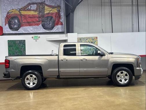 Pepperdust Metallic 2017 Chevrolet Silverado 1500 2LT