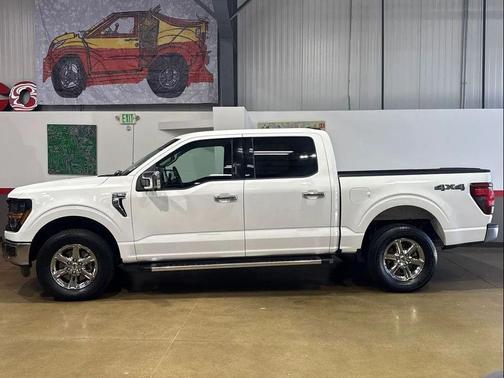 Oxford White 2024 Ford F-150 XLT