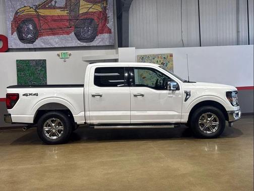 Oxford White 2024 Ford F-150 XLT