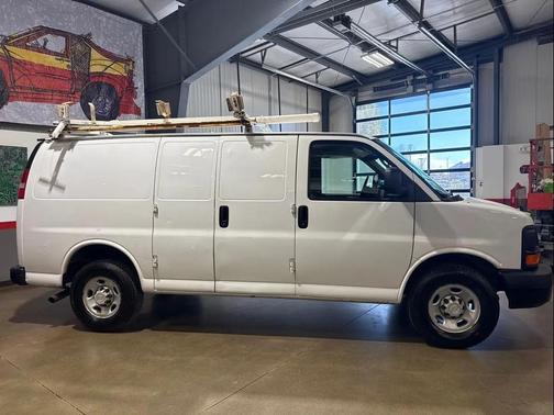 2014 Chevrolet Express 2500 Work Van