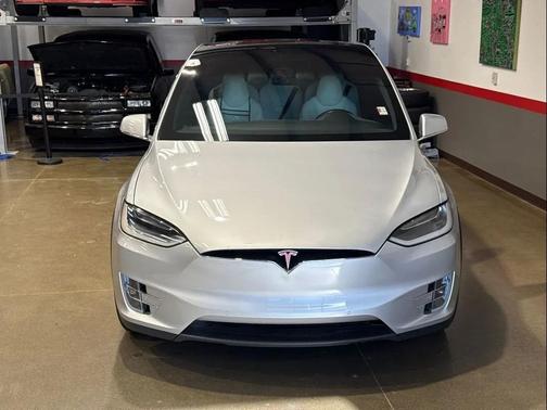 2016 Tesla Model X P90D