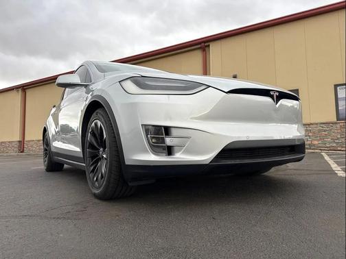 2016 Tesla Model X P90D