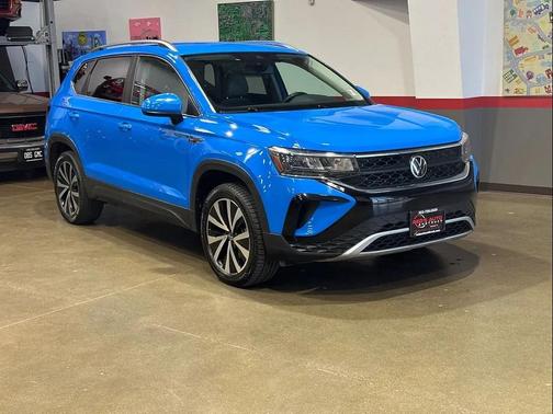 Blue 2022 Volkswagen Taos 1.5T SE